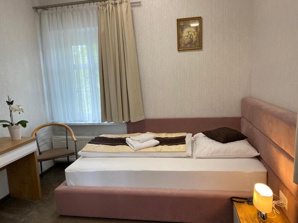 Park Hotel Dobrodzien Ngoại thất bức ảnh